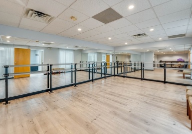 1 Elm Square, Andover, Massachusetts 01810, ,Commercial Sale,For Sale,Elm Square,73223107