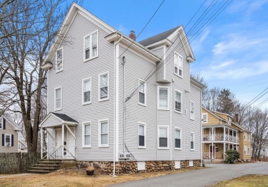 35-37 Circular St, North Attleboro, Massachusetts 02760, 15 Bedrooms Bedrooms, 27 Rooms Rooms,6 BathroomsBathrooms,Residential Income,For Sale,Circular St,73204165