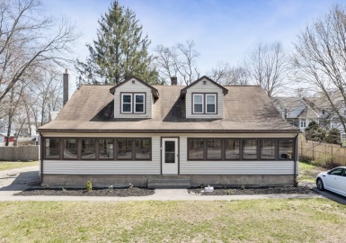 1390 County St, Attleboro, Massachusetts 02703, 5 Bedrooms Bedrooms, 11 Rooms Rooms,3 BathroomsBathrooms,Residential Income,For Sale,County St,73225821