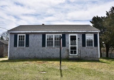 28 Harbor View Road, Bourne, Massachusetts 02532, 3 Bedrooms Bedrooms, 5 Rooms Rooms,1 BathroomBathrooms,Residential,For Sale,Harbor View Road,73223779