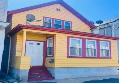 929 Broadway, Chelsea, Massachusetts 02150, 4 Bedrooms Bedrooms, 6 Rooms Rooms,1 BathroomBathrooms,Residential,For Sale,Broadway,73224578