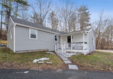 49 Harrington Rd, Charlton, Massachusetts 01507, 3 Bedrooms Bedrooms, 5 Rooms Rooms,1.5 BathroomsBathrooms,Residential,For Sale,Harrington Rd,73202597