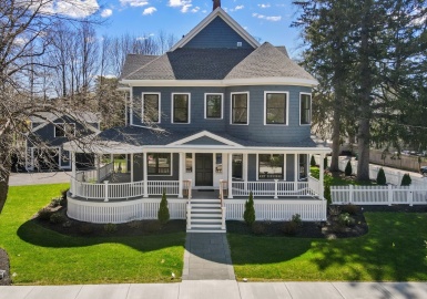 414 Waltham St, Newton, Massachusetts 02465, 5 Bedrooms Bedrooms, 12 Rooms Rooms,5.5 BathroomsBathrooms,Residential,For Sale,Waltham St,73196266