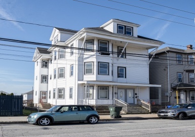 991 Locust St, Fall River, Massachusetts 02720, 9 Bedrooms Bedrooms, 21 Rooms Rooms,3 BathroomsBathrooms,Residential Income,For Sale,Locust St,73227821