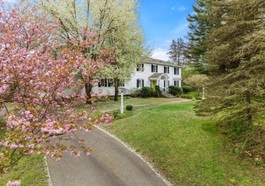 3 Saddle Lane, Wayland, Massachusetts 01778, 6 Bedrooms Bedrooms, 14 Rooms Rooms,5.5 BathroomsBathrooms,Residential,For Sale,Saddle Lane,73220338
