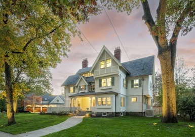 27 Everett Ave, Winchester, Massachusetts 01890, 6 Bedrooms Bedrooms, 18 Rooms Rooms,5.5 BathroomsBathrooms,Residential,For Sale,Everett Ave,73208958