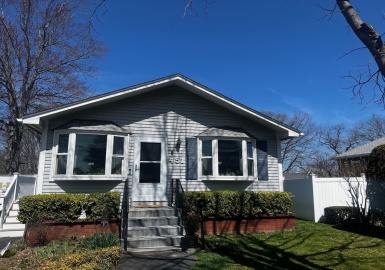 451 East Main, Chicopee, Massachusetts 01020, 3 Bedrooms Bedrooms, 6 Rooms Rooms,1 BathroomBathrooms,Residential,For Sale,East Main,73222123