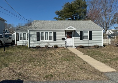 78 French Ave, Braintree, Massachusetts 02184, 2 Bedrooms Bedrooms, 5 Rooms Rooms,1 BathroomBathrooms,Residential,For Sale,French Ave,73224246