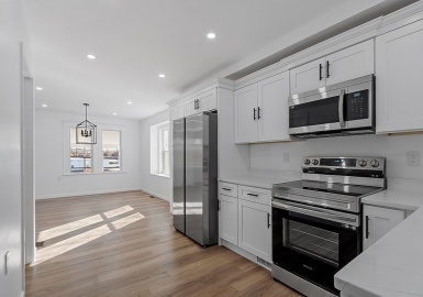 40 Highland Ave, Salem, Massachusetts 01970, 4 Bedrooms Bedrooms, 7 Rooms Rooms,2 BathroomsBathrooms,Residential,For Sale,Highland Ave,73182906