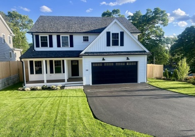 88 Hillcrest Rd, Waltham, Massachusetts 02451, 4 Bedrooms Bedrooms, 10 Rooms Rooms,4.5 BathroomsBathrooms,Residential,For Sale,Hillcrest Rd,73219007