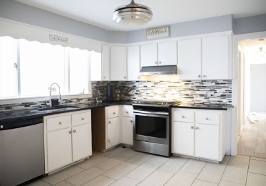 433 Winthrop St, Winthrop, Massachusetts 02152, 3 Bedrooms Bedrooms, 6 Rooms Rooms,1 BathroomBathrooms,Residential Lease,For Rent,Winthrop St,73205531
