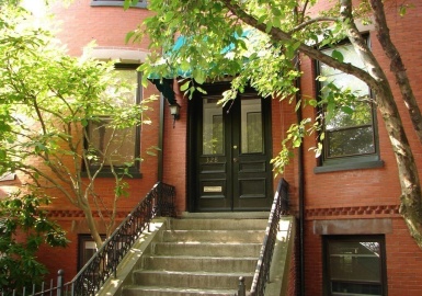 328 Washington Street, Brookline, Massachusetts 02445, 2 Bedrooms Bedrooms, 4 Rooms Rooms,1 BathroomBathrooms,Residential Lease,For Rent,Washington Street,73224585