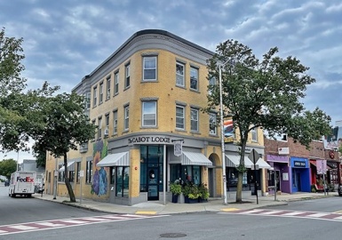 278 Cabot St, Beverly, Massachusetts 01915, 3 Bedrooms Bedrooms, 5 Rooms Rooms,1 BathroomBathrooms,Residential Lease,For Rent,Cabot St,73224853