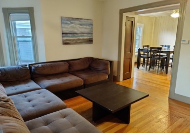 132 George, Medford, Massachusetts 02155, 5 Bedrooms Bedrooms, 10 Rooms Rooms,2 BathroomsBathrooms,Residential Lease,For Rent,George,73207923
