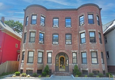 40 Cedar St, Somerville, Massachusetts 02143, 3 Bedrooms Bedrooms, 6 Rooms Rooms,1 BathroomBathrooms,Residential Lease,For Rent,Cedar St,73226981