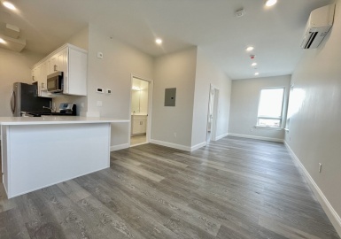 5 Fremont St, Winthrop, Massachusetts 02152, 1 Bedroom Bedrooms, 3 Rooms Rooms,1 BathroomBathrooms,Residential Lease,For Rent,Fremont St,73229512