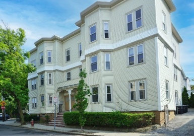 2 Ivaloo, Somerville, Massachusetts 02143, 3 Bedrooms Bedrooms, 5 Rooms Rooms,1 BathroomBathrooms,Residential Lease,For Rent,Ivaloo,73209800