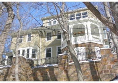 19 Lancaster Terrace, Brookline, Massachusetts 02446, 4 Bedrooms Bedrooms, 10 Rooms Rooms,3 BathroomsBathrooms,Residential Lease,For Rent,Lancaster Terrace,73205417