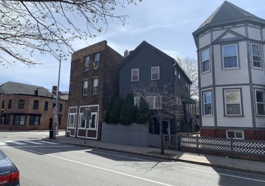 202 River St, Cambridge, Massachusetts 02139, 3 Bedrooms Bedrooms, 7 Rooms Rooms,2 BathroomsBathrooms,Residential Lease,For Rent,River St,73229545