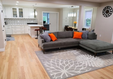3 0 3 Russett Road, Brookline, Massachusetts 02467, 5 Bedrooms Bedrooms, 9 Rooms Rooms,3 BathroomsBathrooms,Residential Lease,For Rent,Russett Road,73229728