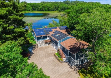 64 Shore Road, Wellesley, Massachusetts 02482, 4 Bedrooms Bedrooms, 12 Rooms Rooms,3 BathroomsBathrooms,Residential,For Sale,Shore Road,73228039