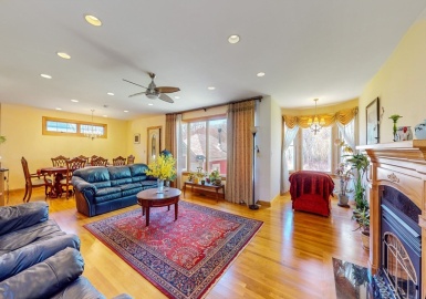 65 Riverview Cir, Wayland, Massachusetts 01778, 3 Bedrooms Bedrooms, 7 Rooms Rooms,3 BathroomsBathrooms,Residential,For Sale,Riverview Cir,73228785