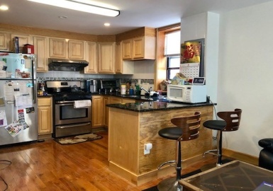 11 Tabor Pl, Brookline, Massachusetts 02445, 3 Bedrooms Bedrooms, 5 Rooms Rooms,1 BathroomBathrooms,Residential Lease,For Rent,Tabor Pl,73229802