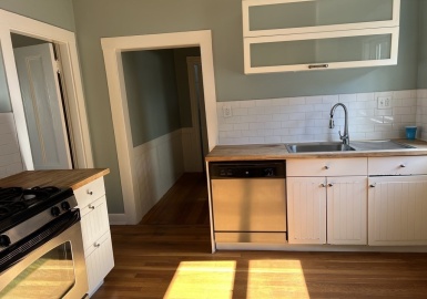 10 Havey Street, Boston, Massachusetts 02131, 1 Bedroom Bedrooms, 4 Rooms Rooms,1 BathroomBathrooms,Residential Lease,For Rent,Havey Street,73230497
