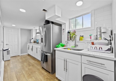 137 Westboro Rd, Grafton, Massachusetts 01536, 10 Bedrooms Bedrooms, 17 Rooms Rooms,4 BathroomsBathrooms,Residential Income,For Sale,Westboro Rd,73232469