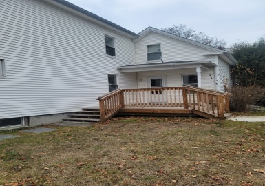 8 Highland, Clinton, Massachusetts 01510, 2 Bedrooms Bedrooms, 5 Rooms Rooms,1 BathroomBathrooms,Residential Lease,For Rent,Highland,72927896