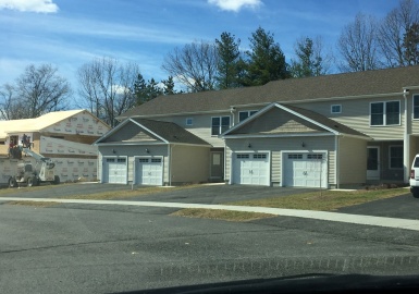 4H Mapleviewlane, Agawam, Massachusetts 01001, 2 Bedrooms Bedrooms, 5 Rooms Rooms,1.5 BathroomsBathrooms,Residential,For Sale,Mapleviewlane,72043752