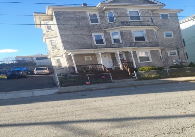 57 Smith St, Fall River, Massachusetts 02721, 9 Bedrooms Bedrooms, 18 Rooms Rooms,3 BathroomsBathrooms,Residential Income,For Sale,Smith St,73061523