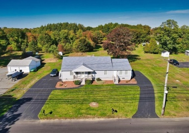 939 Somerset Ave, Taunton, Massachusetts 02780, 4 Bedrooms Bedrooms, 13 Rooms Rooms,2.5 BathroomsBathrooms,Residential Income,For Sale,Somerset Ave,73048160