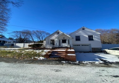 48 Dufton Rd, Andover, Massachusetts 01810, 3 Bedrooms Bedrooms, 6 Rooms Rooms,1 BathroomBathrooms,Residential Lease,For Rent,Dufton Rd,73065215