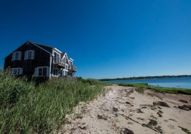 17 Turner St, Fairhaven, Massachusetts 02719, 4 Bedrooms Bedrooms, 9 Rooms Rooms,2 BathroomsBathrooms,Residential Lease,For Rent,Turner St,72711976