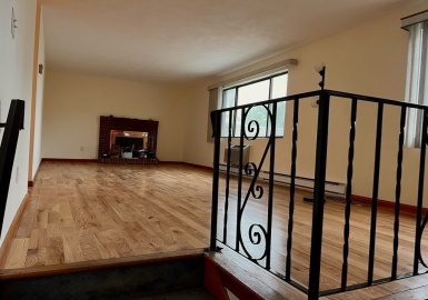 69 Pequossette St, Watertown, Massachusetts 02472, 3 Bedrooms Bedrooms, 6 Rooms Rooms,1.5 BathroomsBathrooms,Residential Lease,For Rent,Pequossette St,73038065