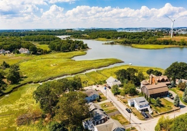 4 Chestnut Place, Hingham, Massachusetts 02043, 3 Bedrooms Bedrooms, 5 Rooms Rooms,1 BathroomBathrooms,Residential,For Sale,Chestnut Place,73029627