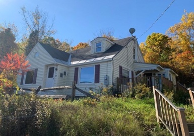 335 State St, North Adams, Massachusetts 01247, 3 Bedrooms Bedrooms, 6 Rooms Rooms,1 BathroomBathrooms,Residential,For Sale,State St,73049703