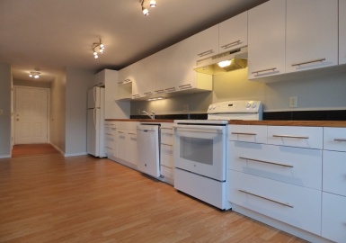 914 Main St, Fitchburg, Massachusetts 01420, 1 Bedroom Bedrooms, 2 Rooms Rooms,1 BathroomBathrooms,Residential Lease,For Rent,Main St,73066149