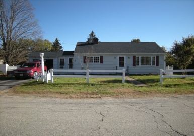 13 Pine St, Templeton, Massachusetts 01468, 3 Bedrooms Bedrooms, 5 Rooms Rooms,1 BathroomBathrooms,Residential Lease,For Rent,Pine St,73067381