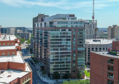 1 Charles St South, Boston, Massachusetts 02116, 2 Rooms Rooms,1 BathroomBathrooms,Residential,For Sale,Charles St South,73024453