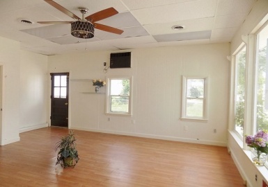 132 North Washington, North Attleboro, Massachusetts 02760, ,Commercial Lease,For Rent,North Washington,73053524