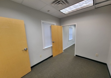 515 Groton, Westford, Massachusetts 01886, ,Commercial Lease,For Rent,Groton,73061423