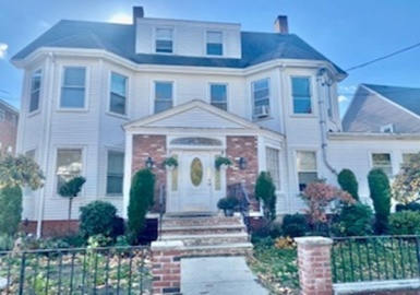 44 Essex St, Saugus, Massachusetts 01906, 4 Bedrooms Bedrooms, 6 Rooms Rooms,2 BathroomsBathrooms,Residential Lease,For Rent,Essex St,73056573