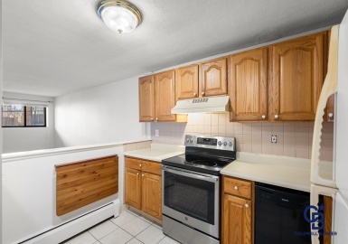 10 Coffey Street, Boston, Massachusetts 02125, 2 Bedrooms Bedrooms, 4 Rooms Rooms,1 BathroomBathrooms,Residential Lease,For Rent,Coffey Street,73067198