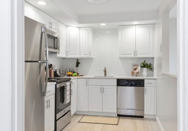 5 Stonehill, Stoneham, Massachusetts 02180, 2 Bedrooms Bedrooms, 4 Rooms Rooms,2 BathroomsBathrooms,Residential Lease,For Rent,Stonehill,73066555