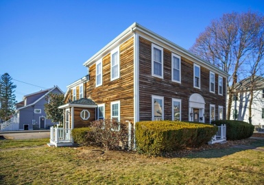220 E Squantum St, Quincy, Massachusetts 02171, 5 Bedrooms Bedrooms, 13 Rooms Rooms,3 BathroomsBathrooms,Residential Income,For Sale,E Squantum St,73055868