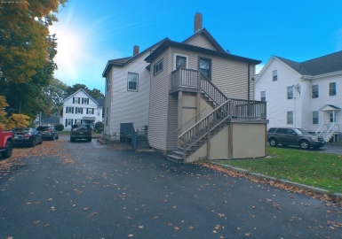 18 Clinton Street, Taunton, Massachusetts 02780, 5 Bedrooms Bedrooms, 13 Rooms Rooms,4 BathroomsBathrooms,Residential Income,For Sale,Clinton Street,73049719
