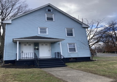 3-5 Noel St, Springfield, Massachusetts 01108, 5 Bedrooms Bedrooms, 10 Rooms Rooms,3 BathroomsBathrooms,Residential Income,For Sale,Noel St,73066163