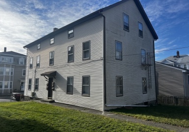 476 Snell St, Fall River, Massachusetts 02721, 10 Bedrooms Bedrooms, 22 Rooms Rooms,6 BathroomsBathrooms,Residential Income,For Sale,Snell St,73065867
